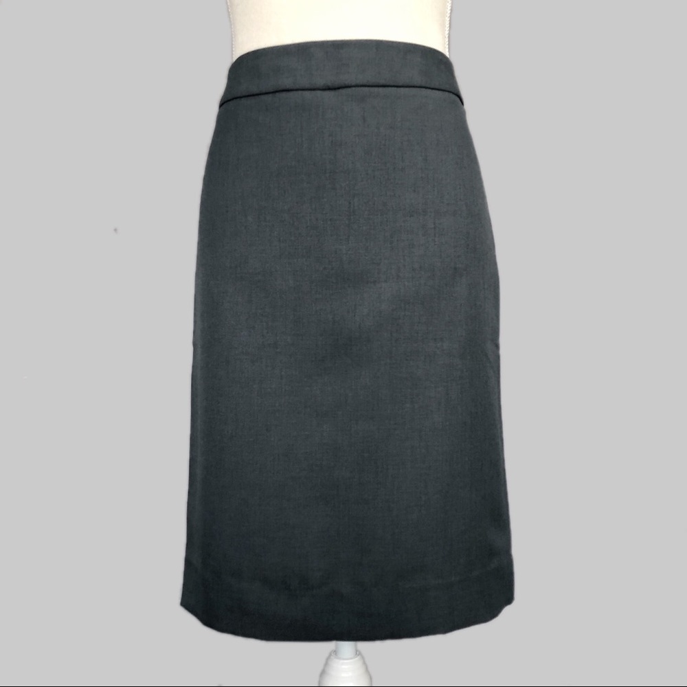 Edwards Gray Skirt in Charcoal NWT